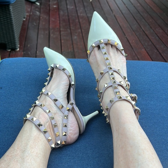 Rockstud Caged 65 Leather Ankle Strap Pump - Picture 4 of 12